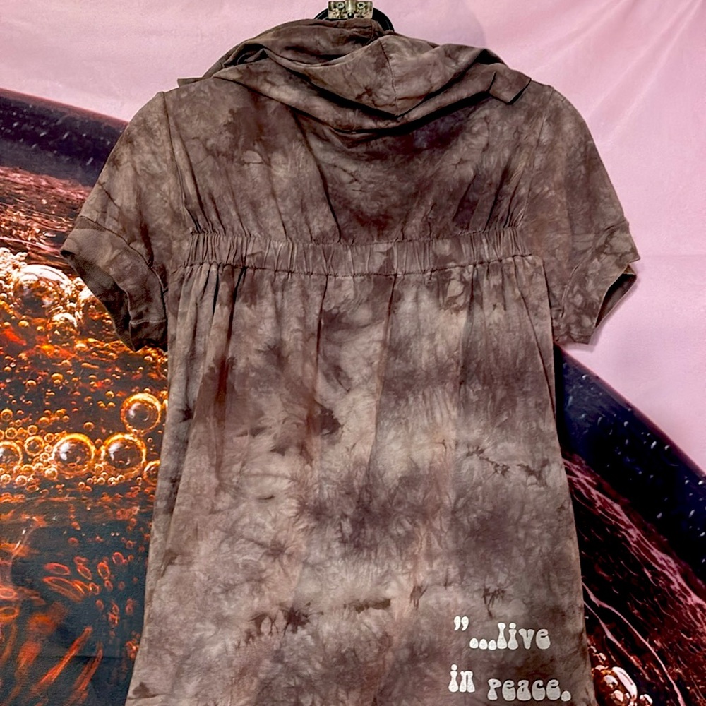 Brown Tie-Dye Heart Top - Picture 5 of 9